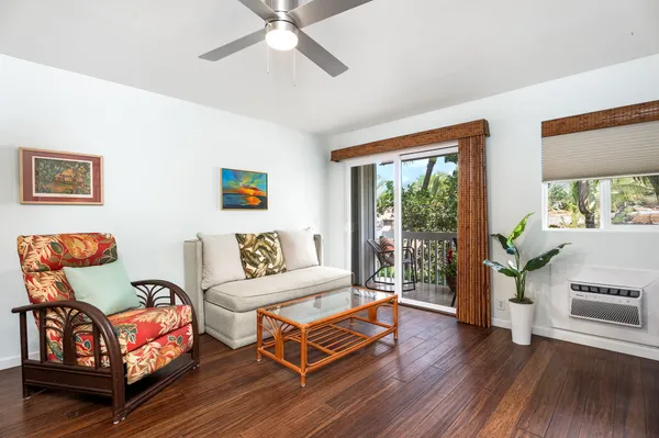 $399,000 | 76-134 Heʻenalu Road, Unit 10, Kailua-Kona, HI 96740