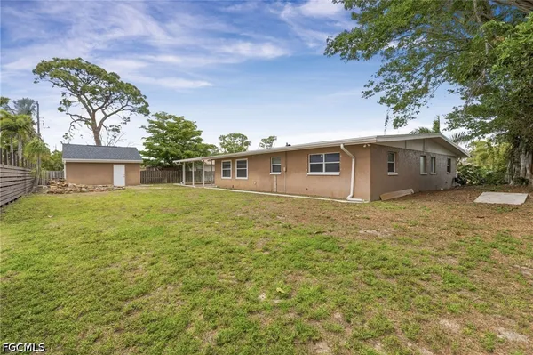 $334,900 | 2436 Ephraim Avenue, Fort Myers, FL 33907