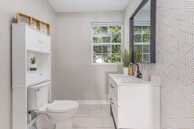 $279,000 | 607 South State Street, Hart, MI 49420