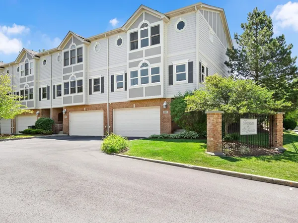 $599,900 | 771 West Kristen Court, Palatine, IL 60067