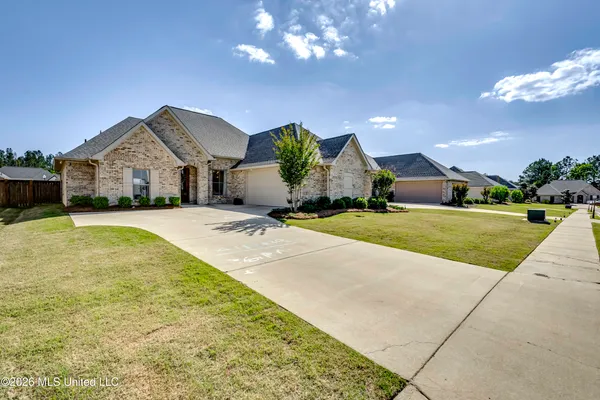 $398,000 | 1006 Kensington Drive, Flowood, MS 39232