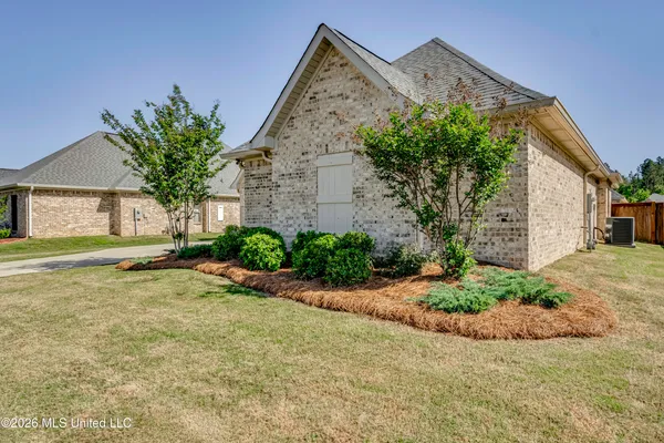 $398,000 | 1006 Kensington Drive, Flowood, MS 39232