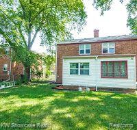 19497 Meyers Road Detroit, MI 48235 - Photo 5 of 29