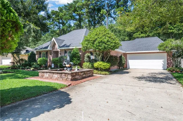 $474,900 | 414 Westwood Drive, Mandeville, LA 70471