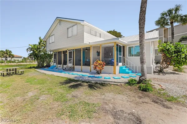 $1,575,000 | 610 Donax Street, Unit 311, Sanibel, FL 33957