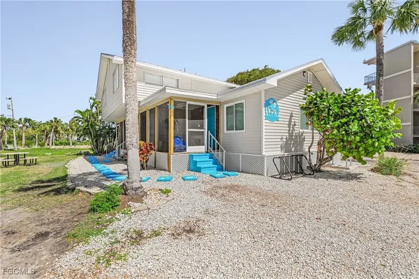 $1,575,000 | 610 Donax Street, Unit 311, Sanibel, FL 33957