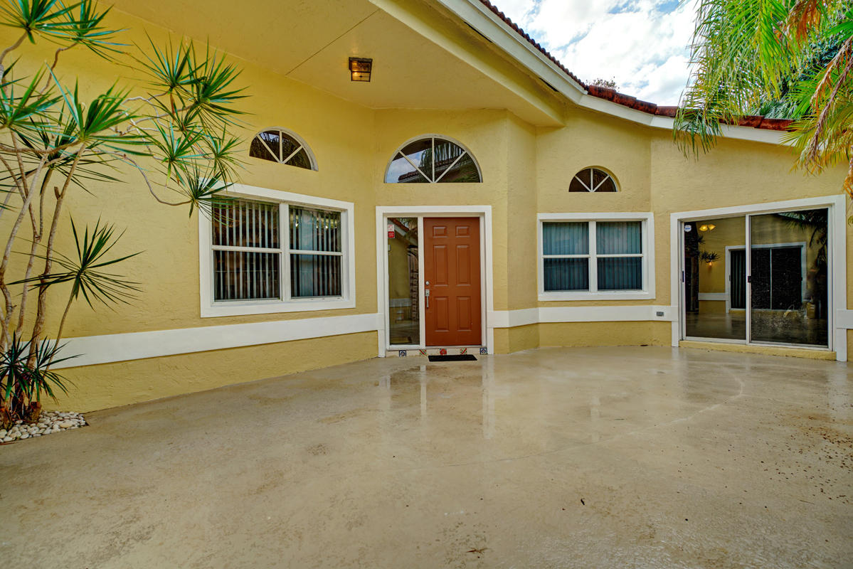 11141 Harbour Springs Circle Boca Raton, FL 33428 - Photo 15 of 22 N2G15