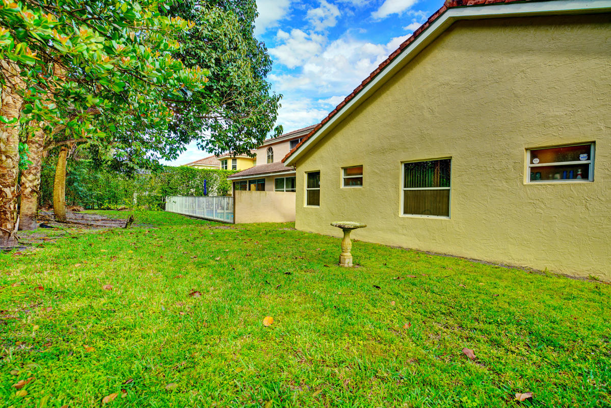 11141 Harbour Springs Circle Boca Raton, FL 33428 - Photo 17 of 22 N2G18