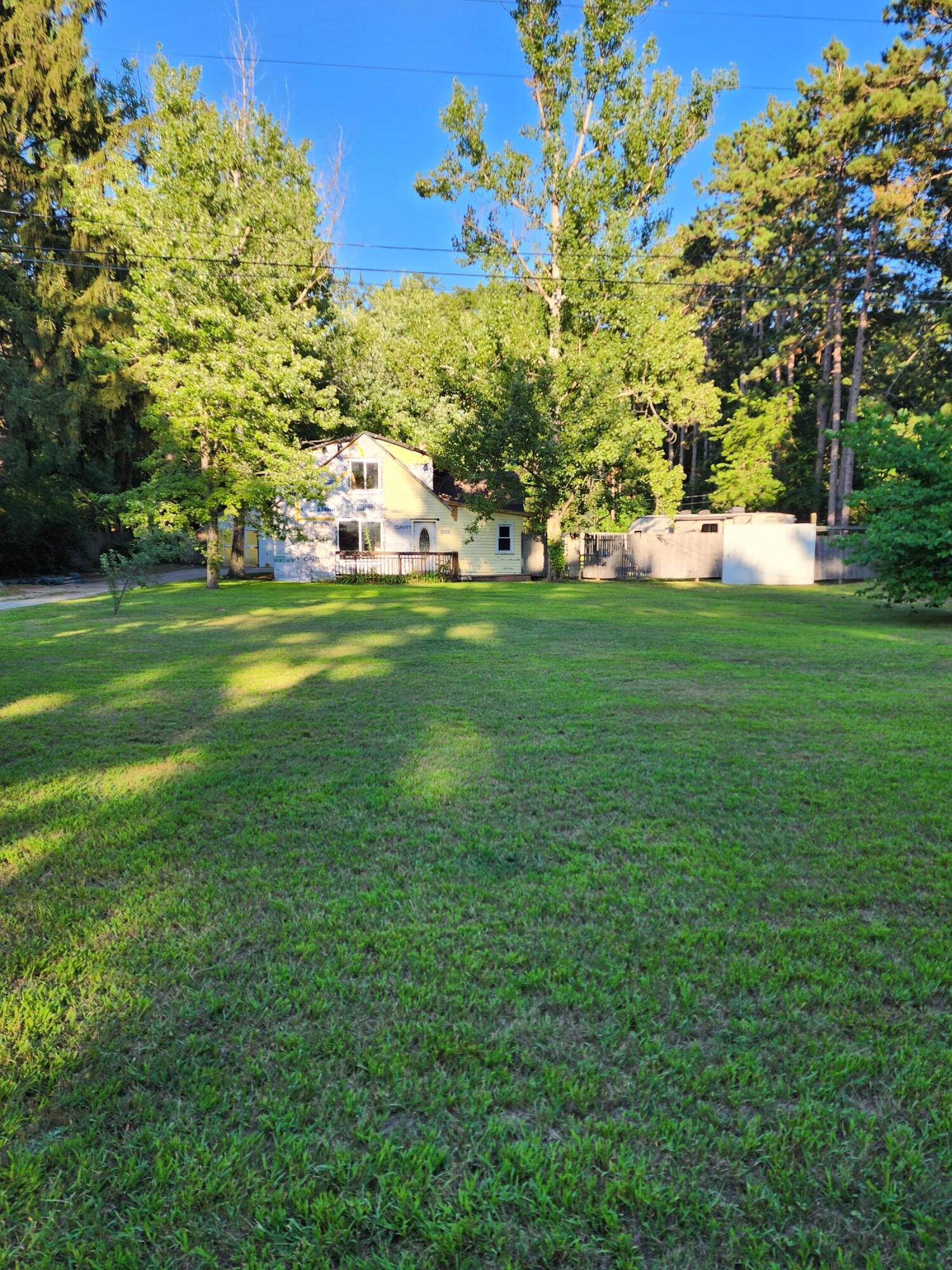 2288 Central Road Muskegon, MI 49445 - Photo 17 of 20 View of Home and Frt Yard