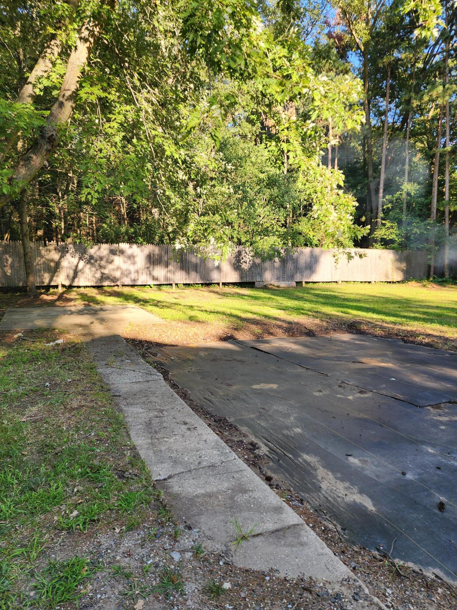 2288 Central Road Muskegon, MI 49445 - Photo 19 of 20 Back Yard with Fencing