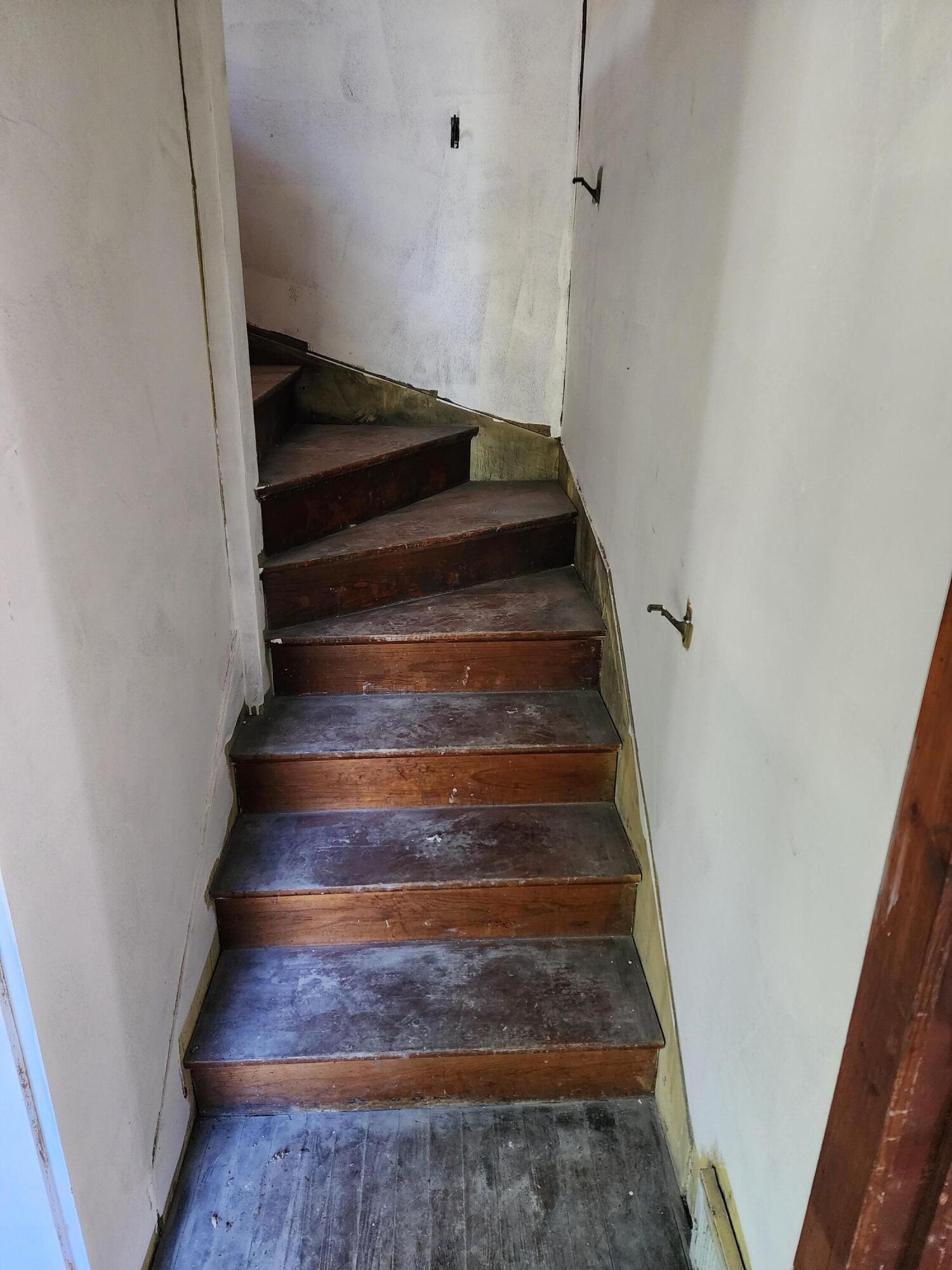 2288 Central Road Muskegon, MI 49445 - Photo 6 of 20 Stairway to Second Floor