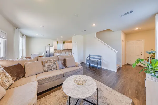 $2,300 | 10207 Cannons Run Way, Houston, TX 77034