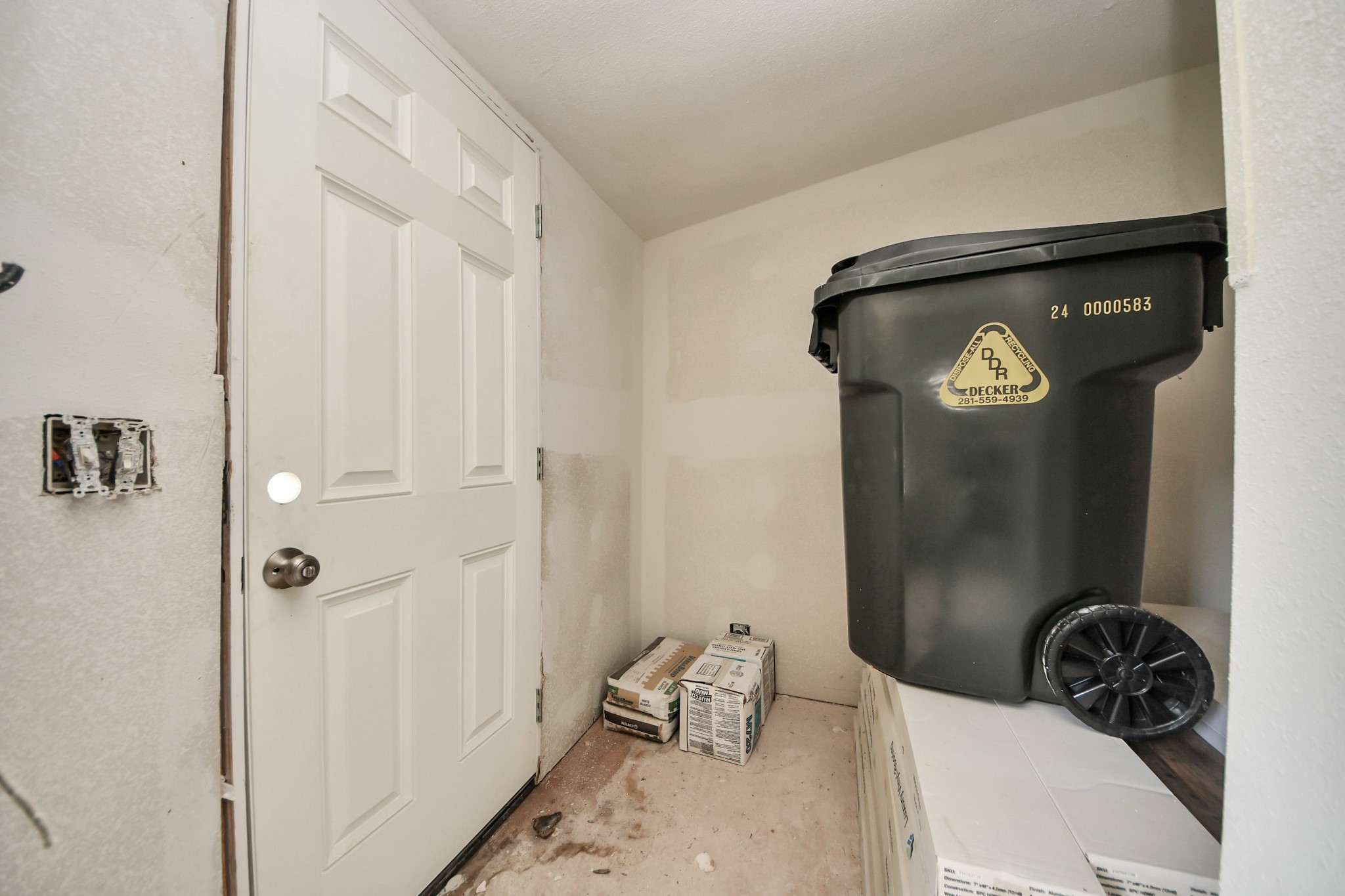 320 4th Street San Leon, TX 77539 - Photo 9 of 29 a bathroom with a sink toilet and shower