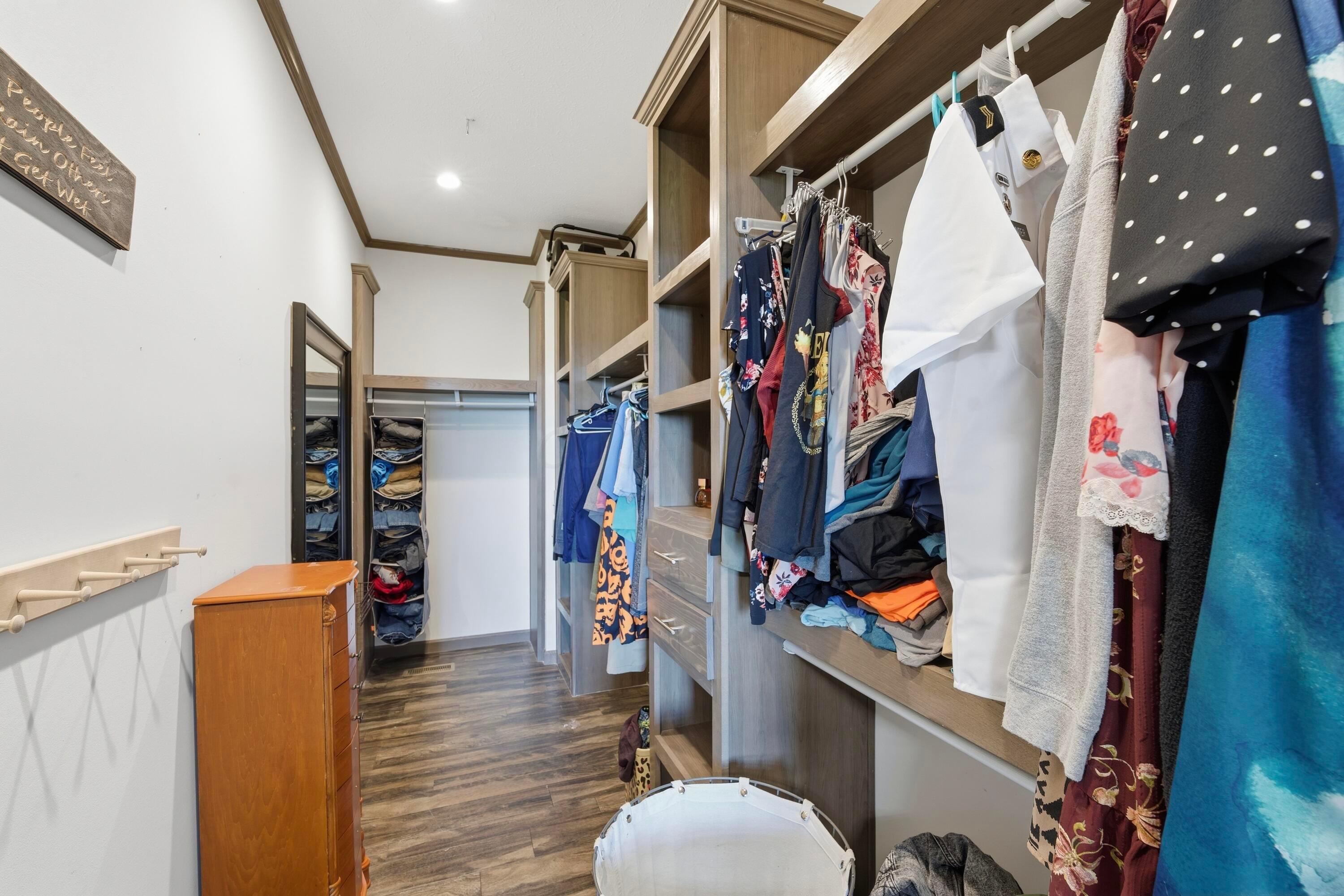 11144 Dingess Road Circleville, OH 43113 - Photo 23 of 47 Primary walk in closet
