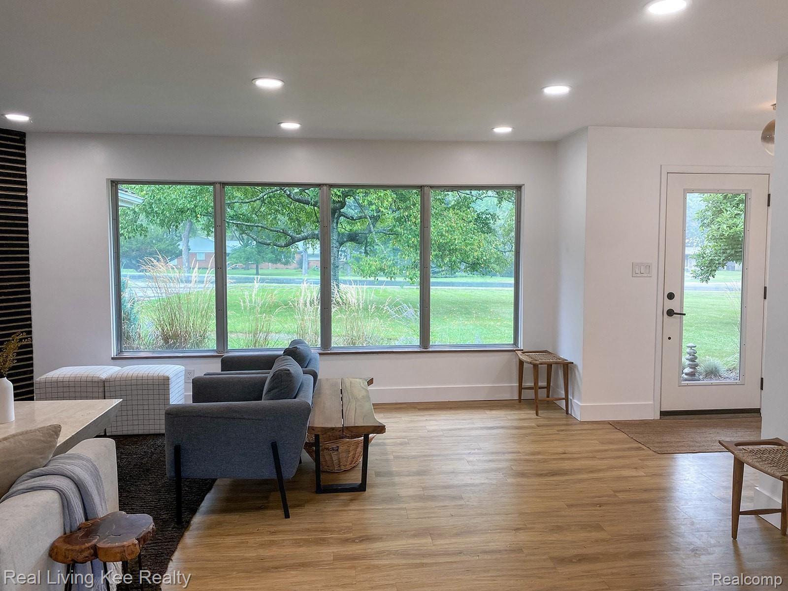 1744 Crooks Road Rochester, MI 48309 - Photo 5 of 34 1744 Crooks Rd-4_websize.jpg