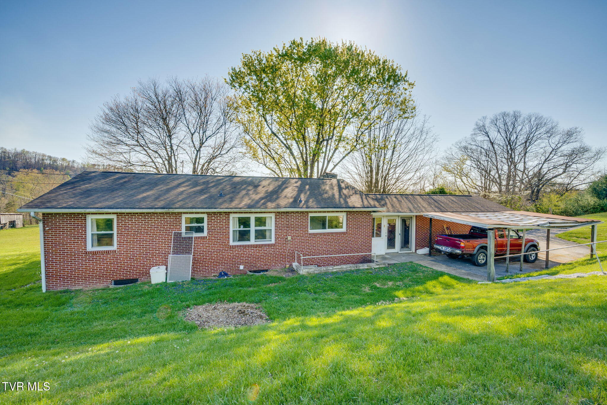 599 River Bend Road Bristol, TN 37620 - Photo 26 of 34 26