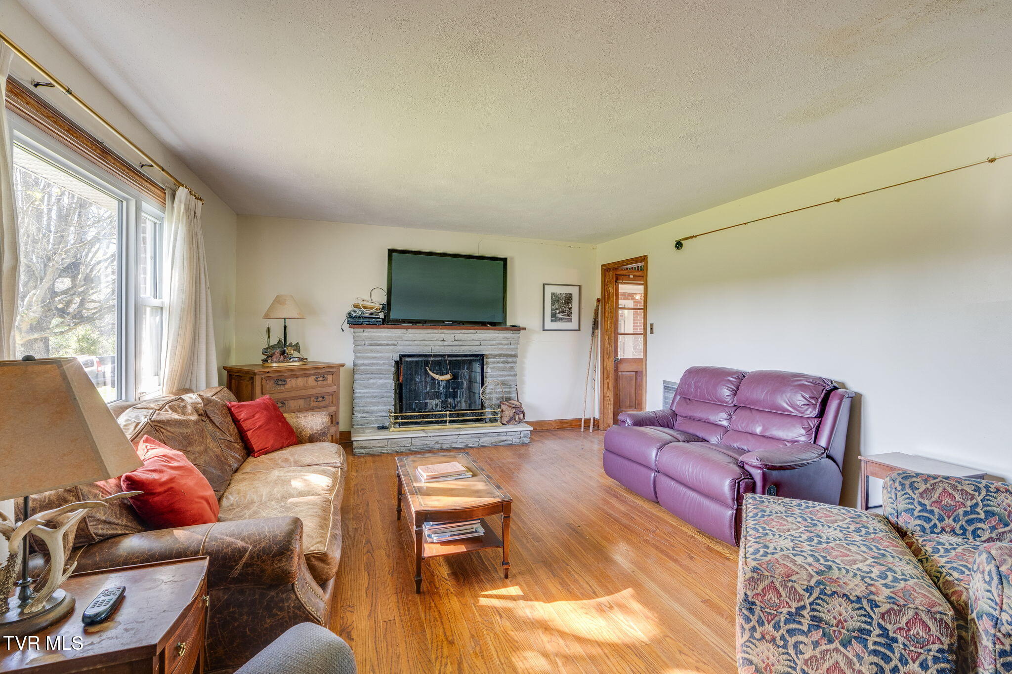 599 River Bend Road Bristol, TN 37620 - Photo 4 of 34 4