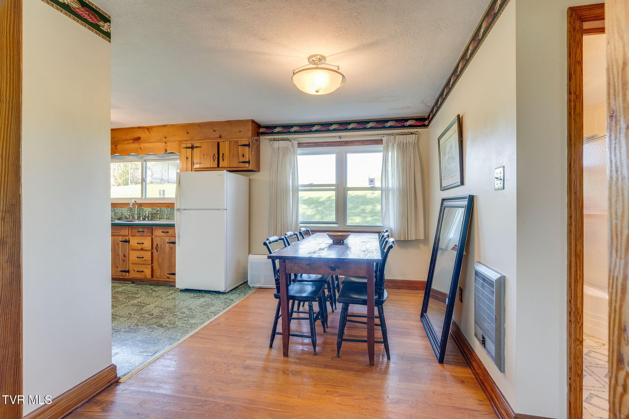 599 River Bend Road Bristol, TN 37620 - Photo 7 of 34 7