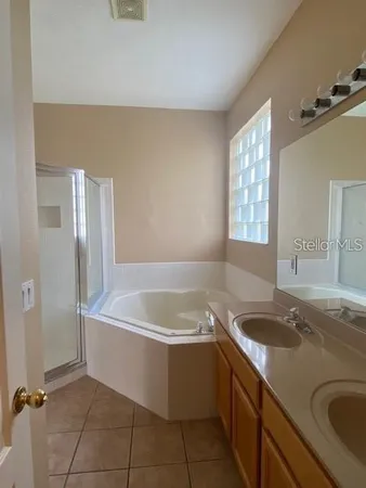 $2,700 | 4905 Alavista Drive, Orlando, FL 32837