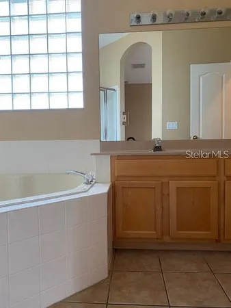 $2,700 | 4905 Alavista Drive, Orlando, FL 32837