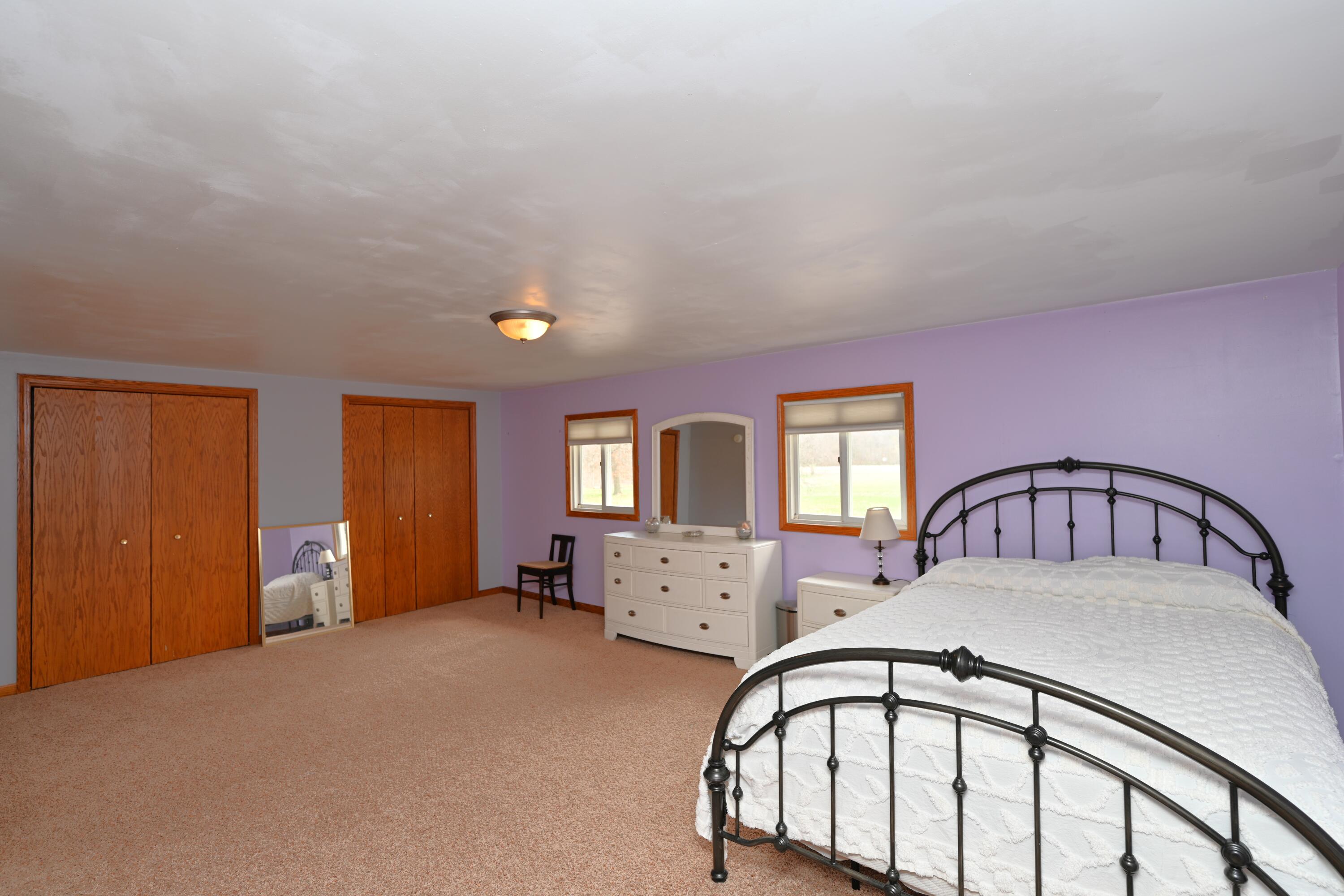 5110 West 400 North Winamac, IN 46996 - Photo 26 of 35 a view of an empty room with window