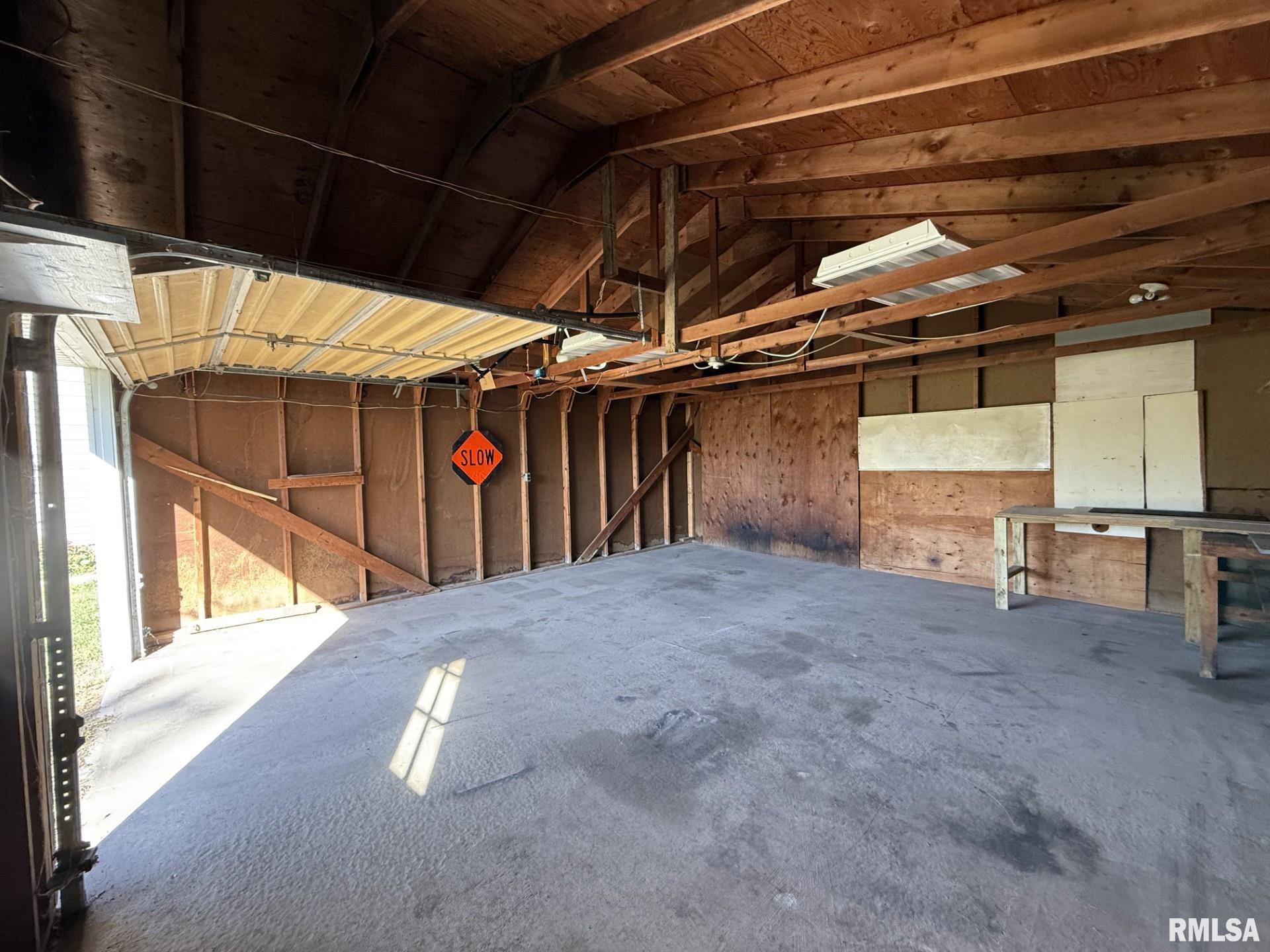 215 South Chamberlain Street Roseville, IL 61473 - Photo 34 of 35