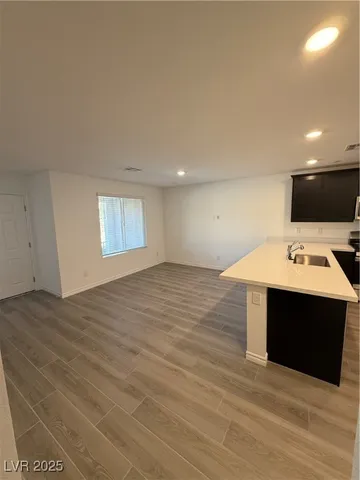 $1,950 | 10774 Astell Isle Court, Las Vegas, NV 89166