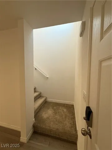 $1,950 | 10774 Astell Isle Court, Las Vegas, NV 89166