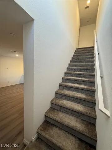 $1,950 | 10774 Astell Isle Court, Las Vegas, NV 89166