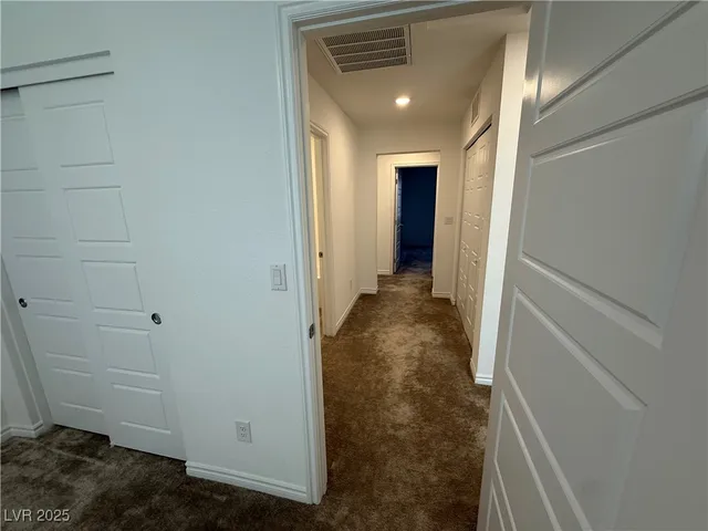 $1,950 | 10774 Astell Isle Court, Las Vegas, NV 89166