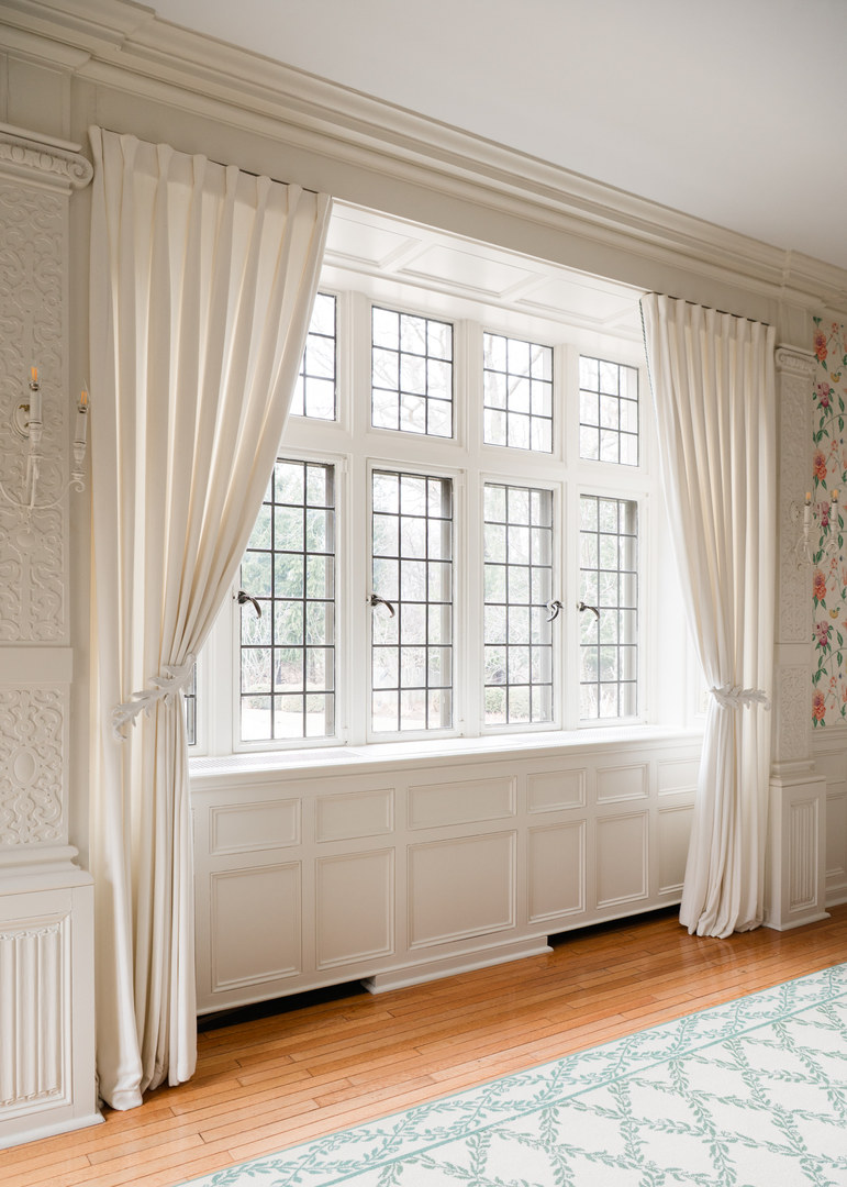 1650 Green Bay Road Lake Bluff, IL 60044 - Photo 18 of 63 a view of an empty room with a window