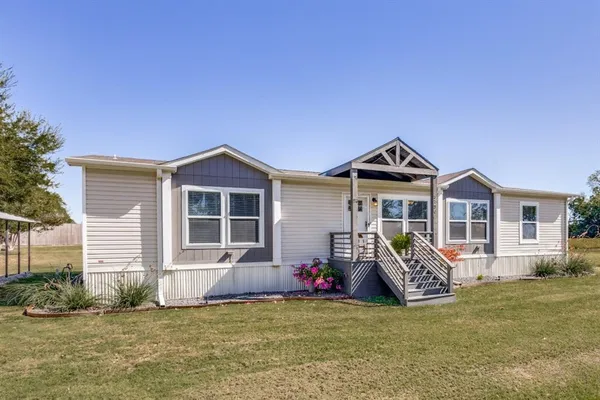 $1,950 | 3730 County Road 997, McKinney, TX 75071