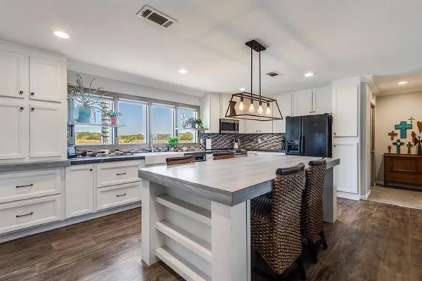 $1,950 | 3730 County Road 997, McKinney, TX 75071