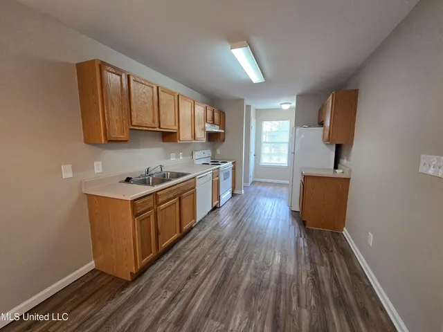 $1,050 | 15071 Deer Creek Drive, Unit A, Diberville, MS 39540