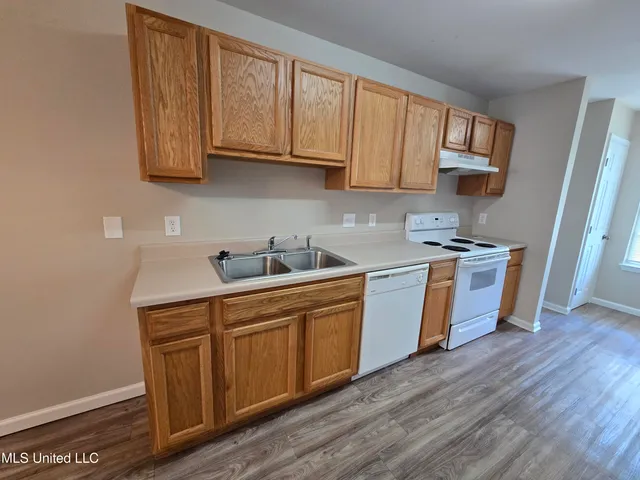 $1,050 | 15071 Deer Creek Drive, Unit A, Diberville, MS 39540