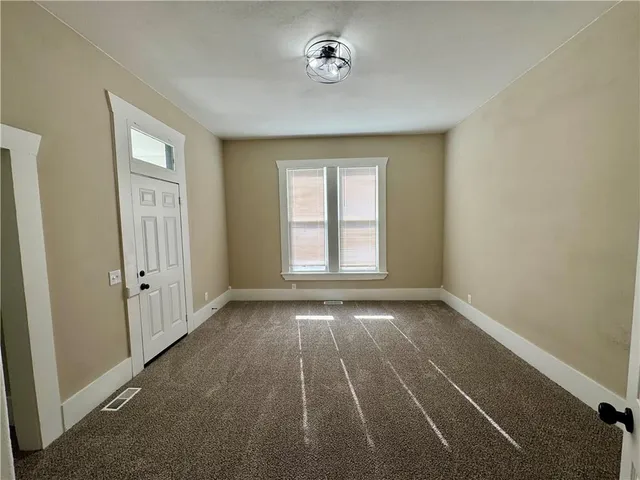 $163,900 | 613 South Washington Street, Clinton, MO 64735