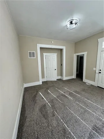 $163,900 | 613 South Washington Street, Clinton, MO 64735