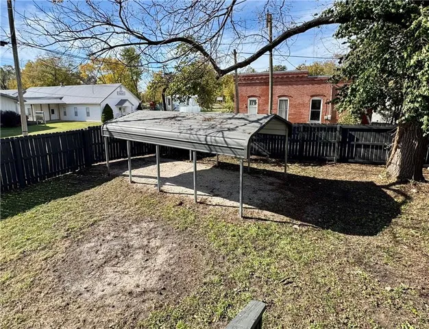 $163,900 | 613 South Washington Street, Clinton, MO 64735