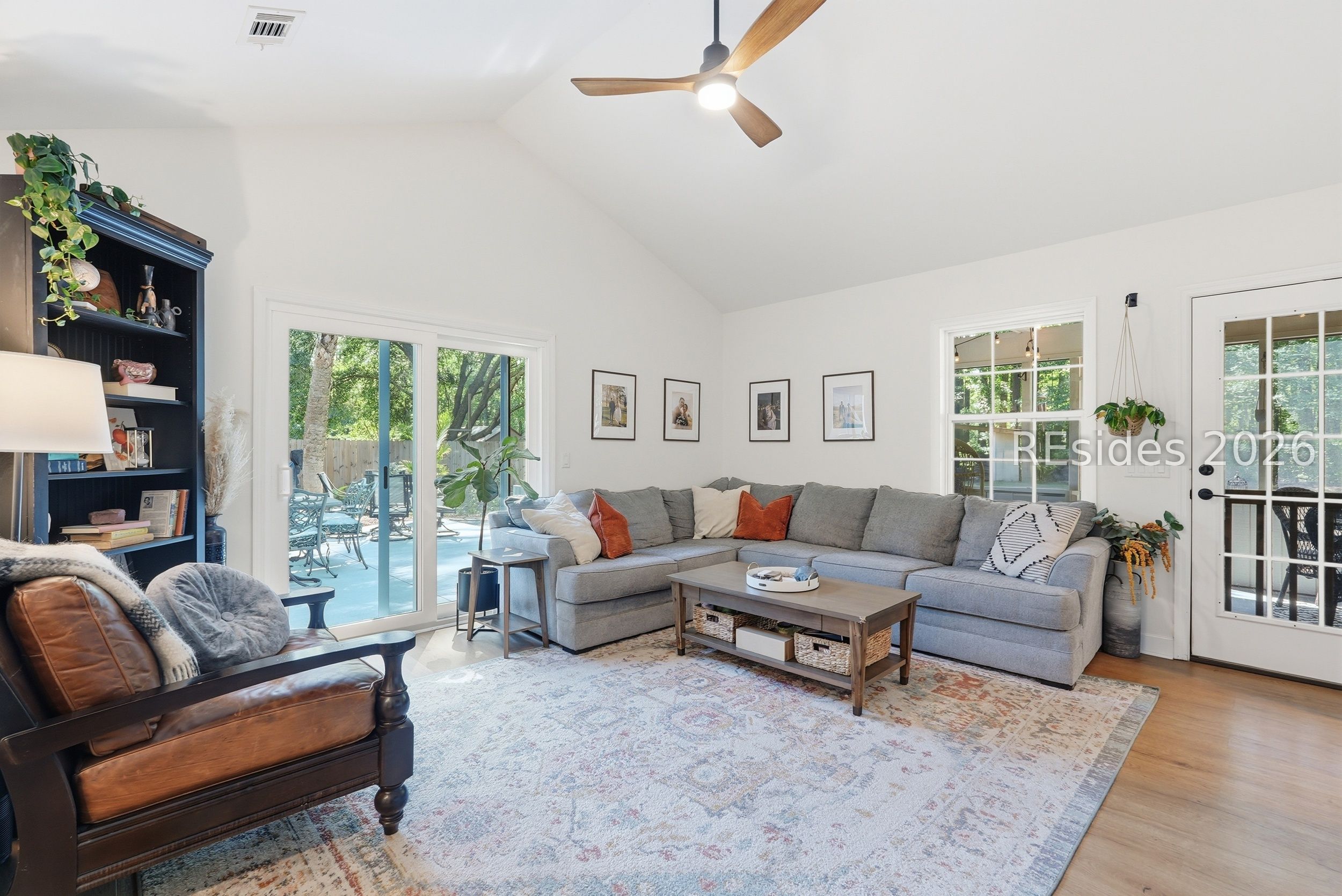 662 Old House Road Ridgeland, SC 29936 - Photo 29 of 54 Bright Living Space with Vaulted Ceiling.