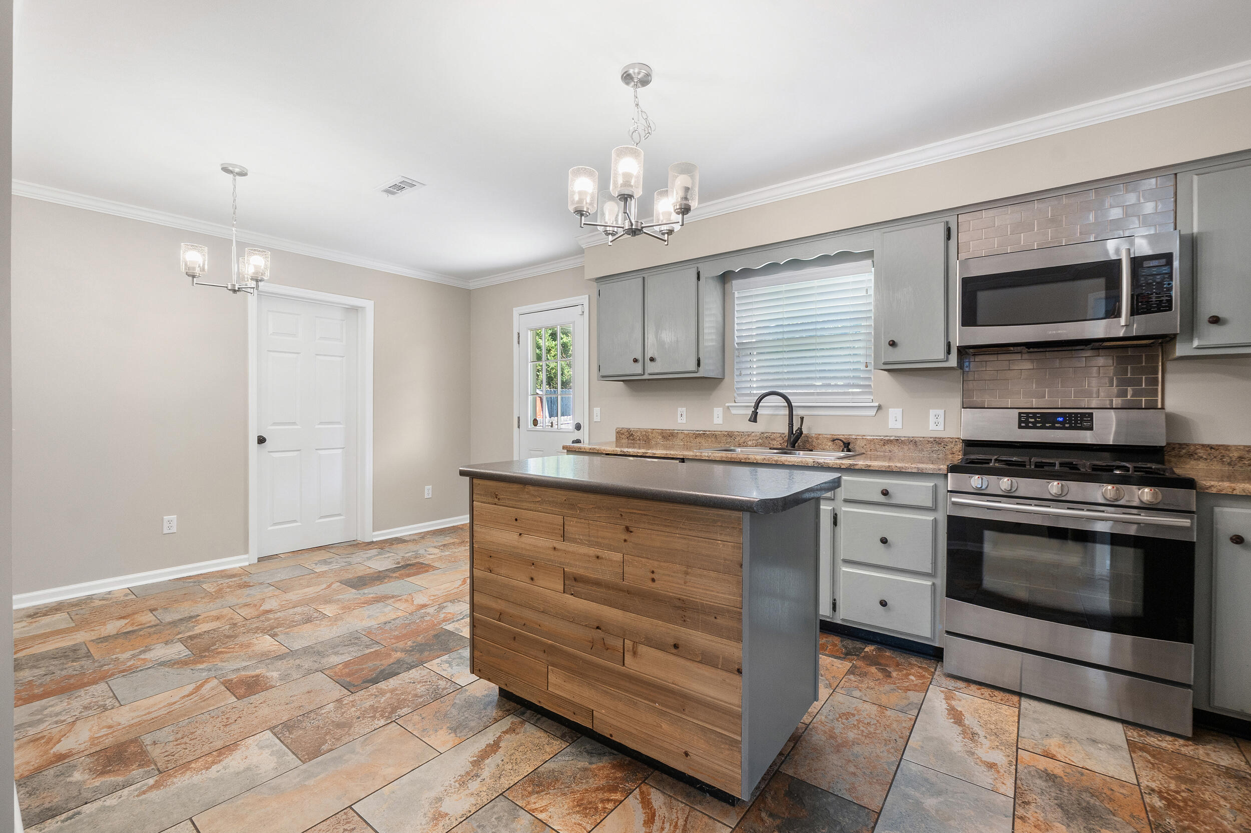 8514 Oak View Drive Chattanooga, TN 37421 - Photo 15 of 30 dsc04000