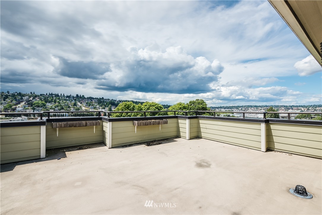 3232 15th Avenue West Seattle, WA 98119 - Photo 11 of 18