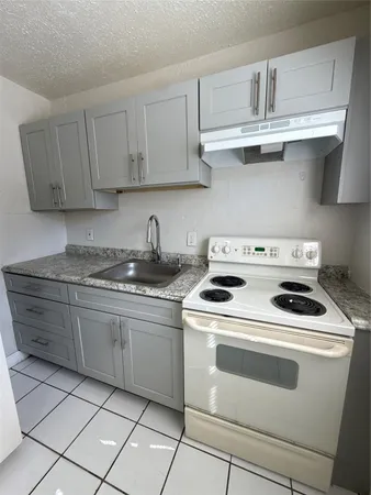 $1,700 | 720 Southwest 7th Street, Unit 1, Dania Beach, FL 33004