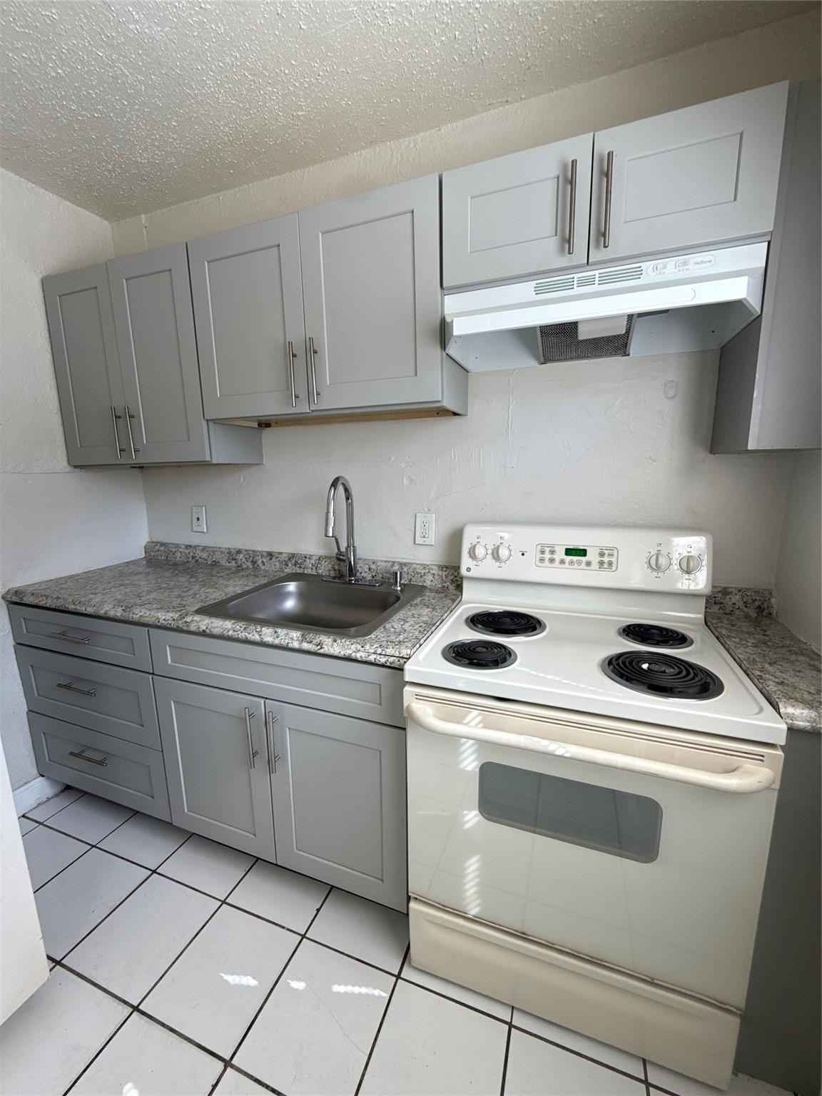 720 Southwest 7th Street, Unit 1 Dania Beach, FL 33004 - Photo 5 of 26 Photo 5