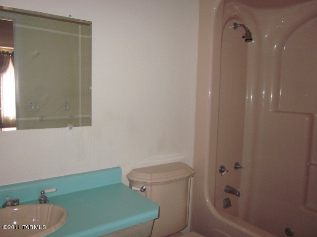 6 Rodeo Corte Nogales, AZ 85621 - Photo 11 of 15