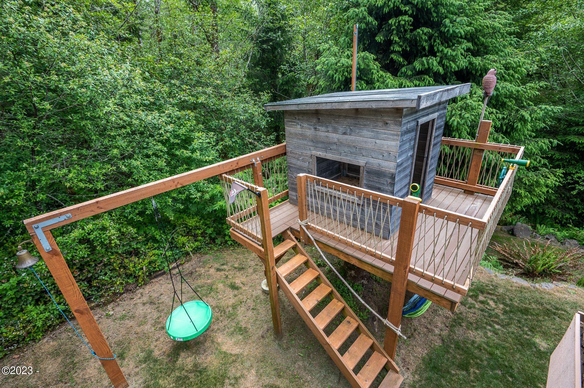 333 Northeast Steenson Road Newport, OR 97365 - Photo 31 of 46 Playhouse