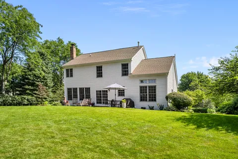 $749,000 | 28620 Ashford Court, Lake Bluff, IL 60044