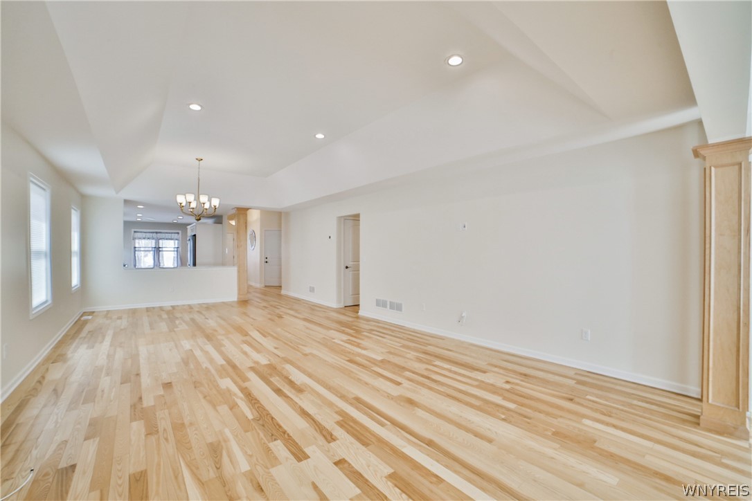 109 Grambo Drive Lancaster, NY 14086 - Photo 4 of 48