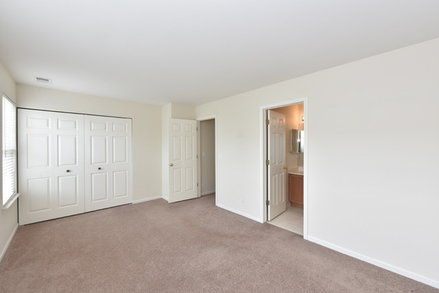 262 Holiday Lane, Unit 262 Hainesville, IL 60073 - Photo 14 of 23