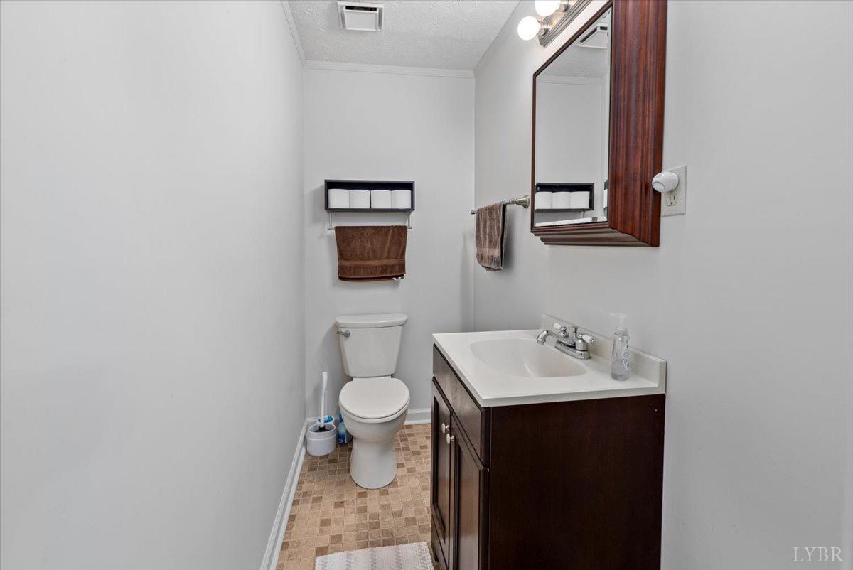 534 Dearborn Road Evington, VA 24550 - Photo 11 of 43 Gallery Image 11
