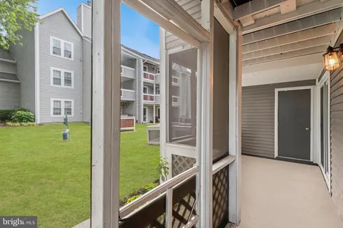 $289,000 | 12888 Grays Pointe Road, Unit A, Fairfax, VA 22033